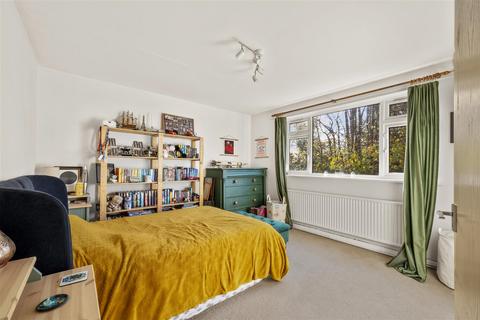 undefined, Darlaston Road, Wimbledon, SW19