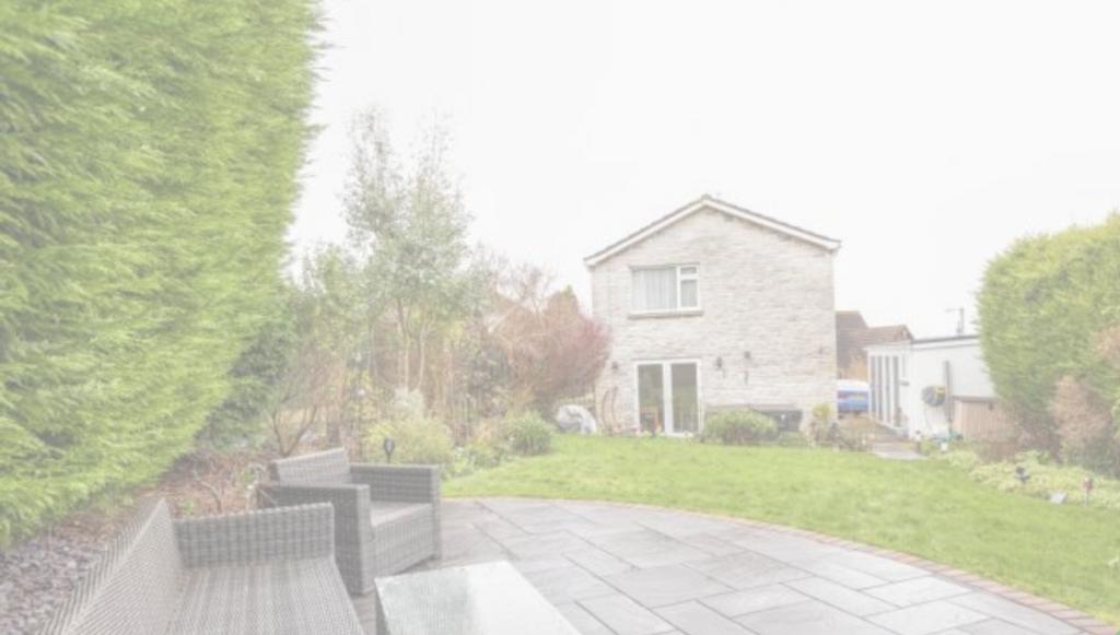 A spacious and well-maintained garden perfect f...