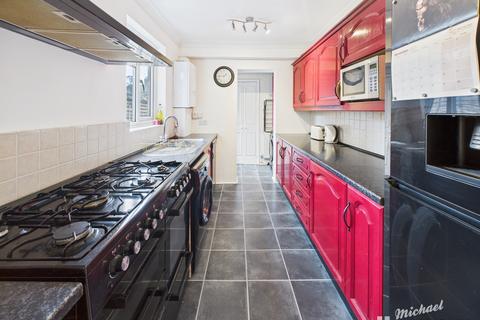 undefined, Leighton Buzzard LU7