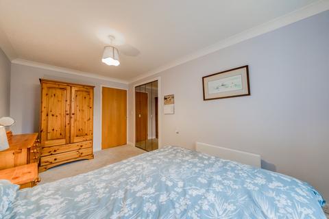 undefined, Flat 11 Kings Court, Helensburgh, G84 8EF