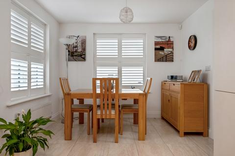 undefined, Kingsdown Drive, Stamford