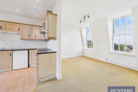 2 bedroom apartment for sale, Hall Park Road, Hunmanby, Filey