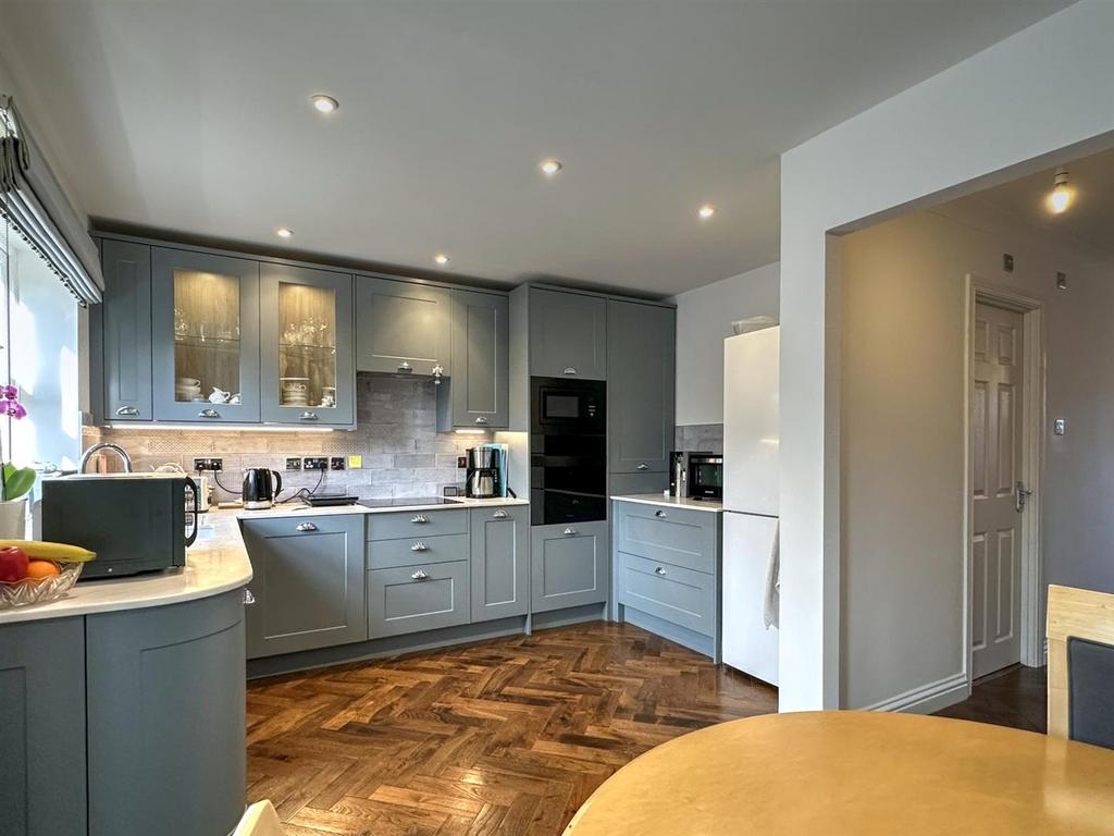 Open plan kitchen diner