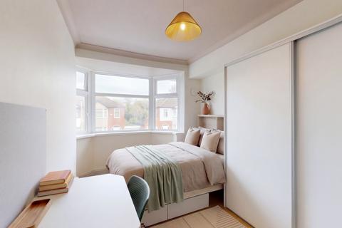 7 bedroom house to rent, Hove Drive, Manchester M14
