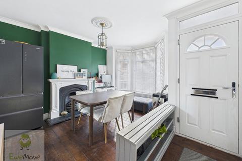 3 bedroom terraced house for sale, Cecil Road, Rochester, ME1 2HS