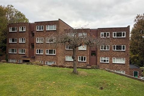 2 bedroom apartment to rent, Weybridge, Surrey, KT13