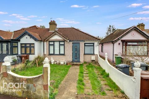 undefined, Mayswood Gardens, Dagenham