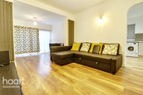 undefined, Mayswood Gardens, Dagenham