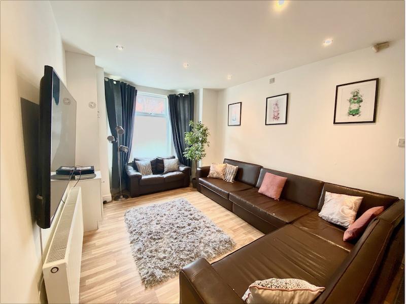House in Manchester, Fallowfield - View 3