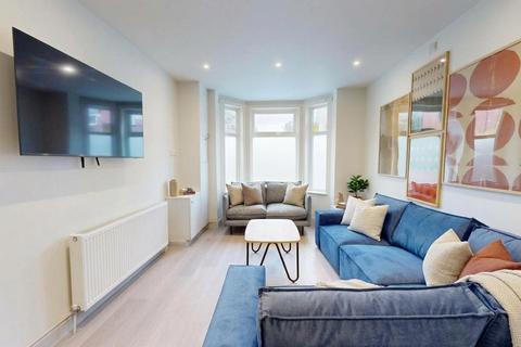 8 bedroom house to rent, Furness Road, Manchester M14
