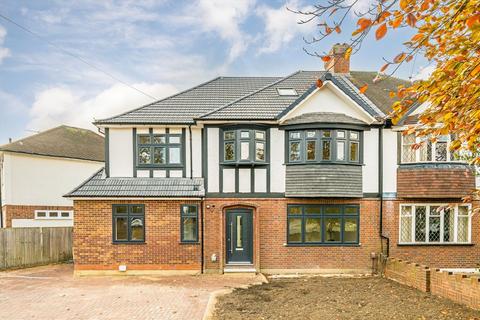 6 bedroom house to rent, Buxton Drive, New Malden KT3