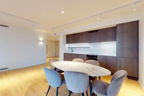 3 bedroom flat to rent, York Way