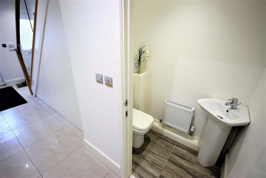 Ground floor w/c