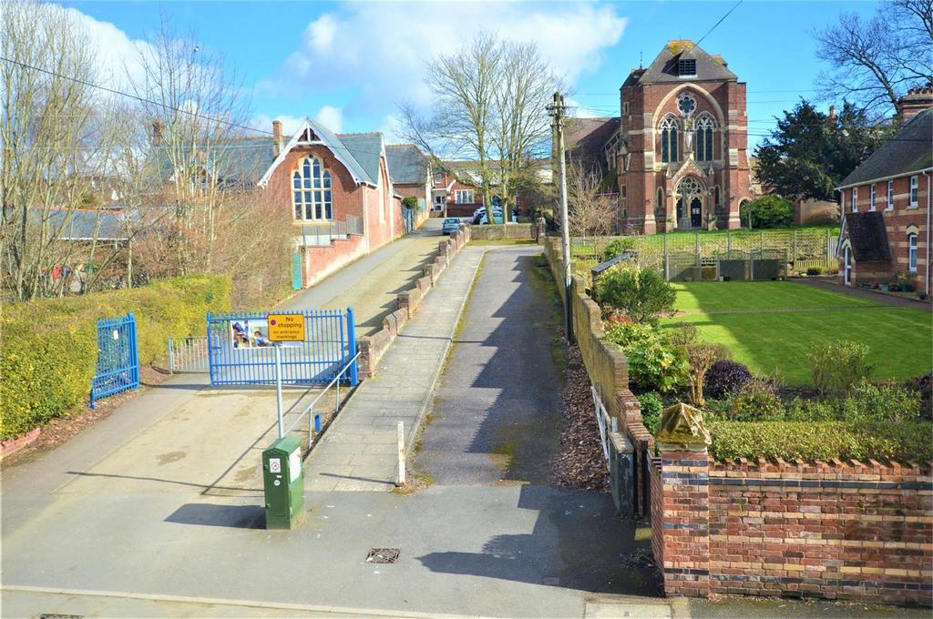 Front View (Bedroom 1)