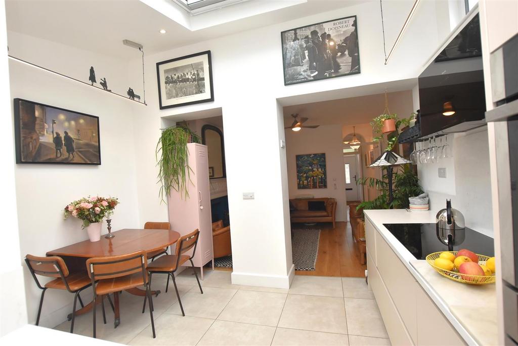 Kitchen/Breakfast Room