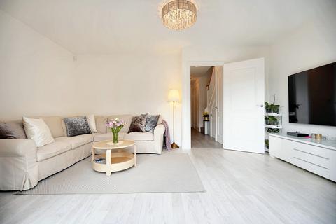 4 bedroom semi-detached house for sale, Watermark Road, Maidstone, ME14