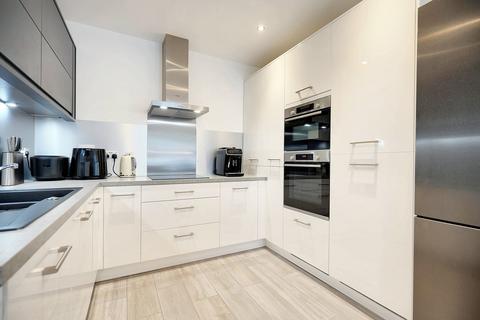 4 bedroom semi-detached house for sale, Watermark Road, Maidstone, ME14