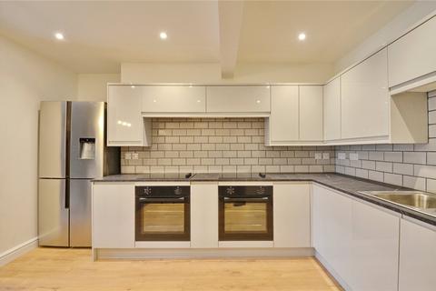 6 bedroom semi-detached house to rent, Knighton Road, Southmead, Bristol, Bristol, BS10