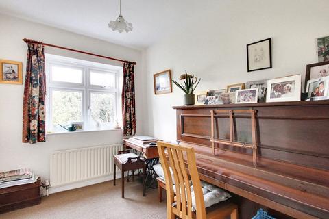 4 bedroom detached house for sale, Woodland Way, West Wickham, BR4