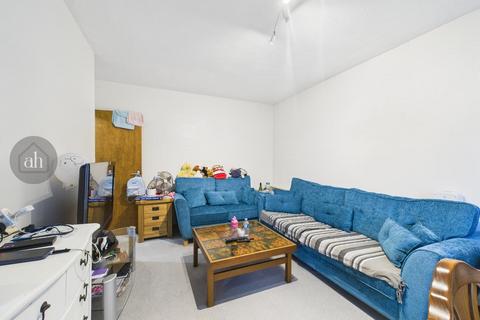2 bedroom flat for sale, Prince Of Wales Close, Bury St. Edmunds