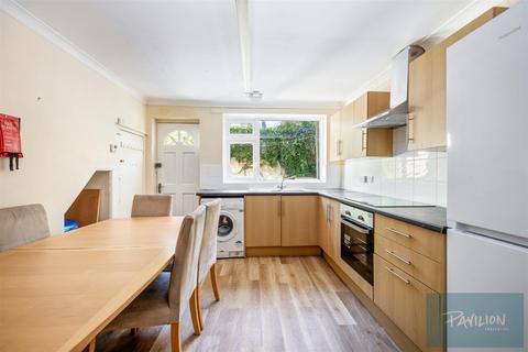 4 bedroom house share to rent, St Mary Magdalene Street, Brighton