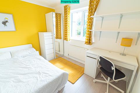 6 bedroom townhouse to rent, Highcrown Mews, Southampton, SO17 1PT