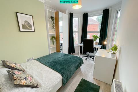 6 bedroom terraced house to rent, Tennyson Road, Southampton, SO17 2HG