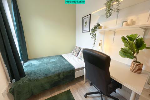 6 bedroom terraced house to rent, Tennyson Road, Southampton, SO17 2HG
