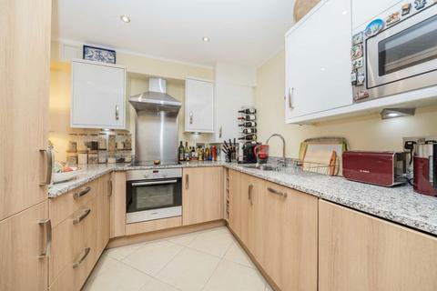 undefined, Chatfield Road, London SW11