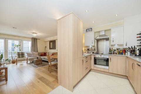 undefined, Chatfield Road, London SW11
