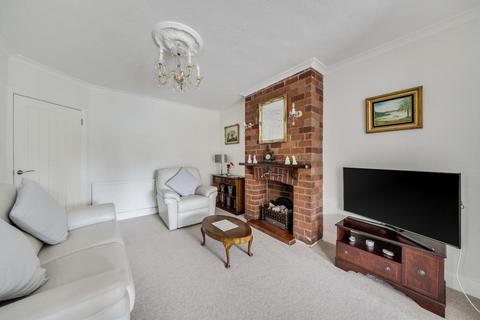 undefined, Green Lane,  Sunbury-on-Thames,  TW16