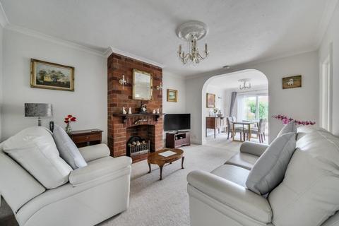 undefined, Green Lane,  Sunbury-on-Thames,  TW16