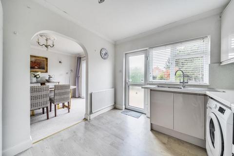undefined, Green Lane,  Sunbury-on-Thames,  TW16