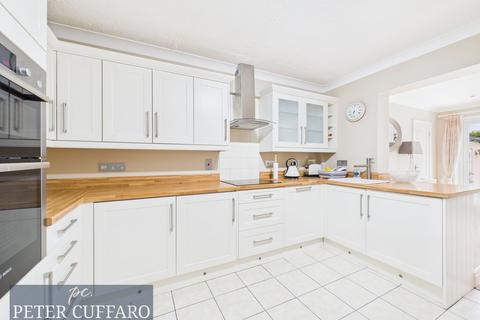 4 bedroom semi-detached house for sale, St. Margarets Road, Ware SG12