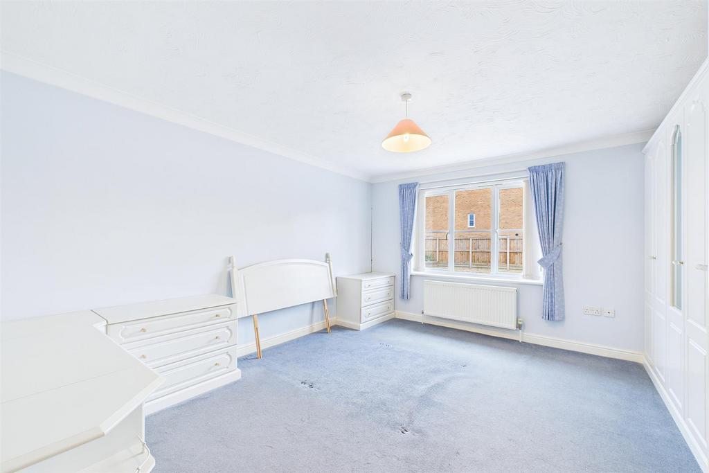 Bedroom 1.jpg