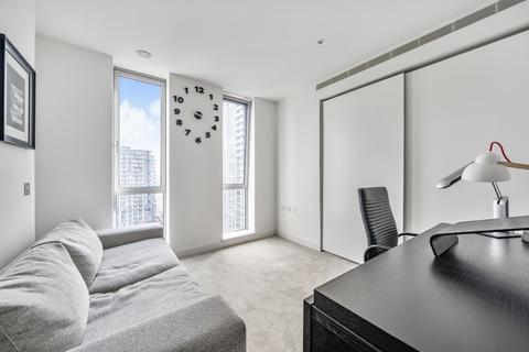 2 bedroom flat for sale, Pan Peninsula Square London E14