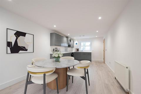 undefined, Dorien Road, Raynes Park, SW20