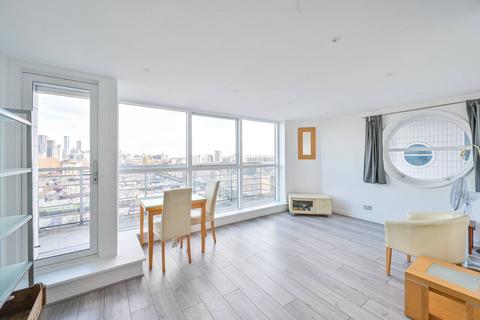 2 bedroom flat for sale, Baltic Quay, Canada Water, London, SE16