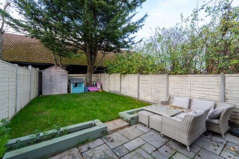 2 bedroom end of terrace house for sale, Irving Close, Hertfordshire CM23