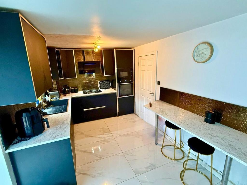 Kitchen / Diner