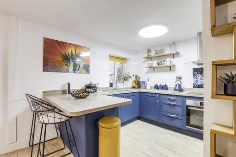 3 bedroom semi-detached house for sale, Babbington Crescent, Gedling NG4