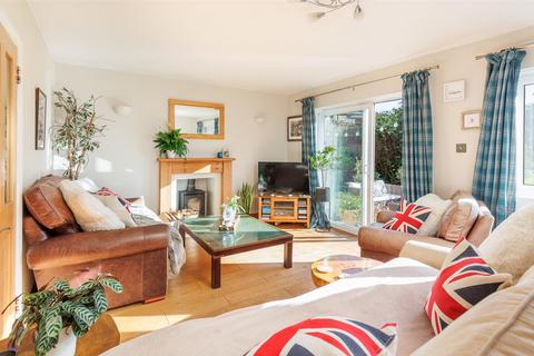4 bedroom detached house for sale, Gurnard, Isle of Wight