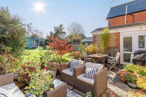 4 bedroom detached house for sale, Gurnard, Isle of Wight