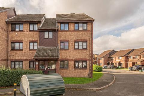 undefined, Lowry Crescent, Mitcham, CR4