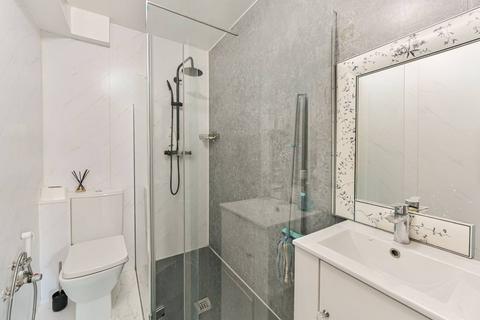 23 Lowry Crescent, Mitcham, CR4 3NQ