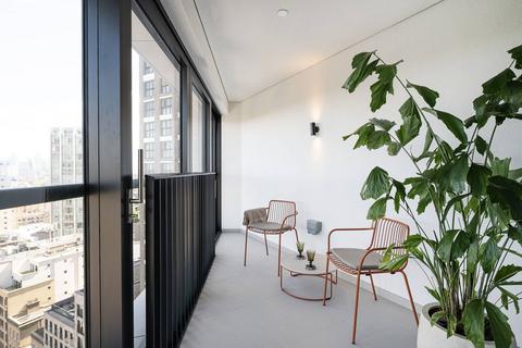 undefined, New Drum Street, Aldgate, London, E1