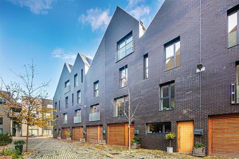 undefined, Lizzie Lane, Kelham Island