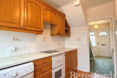 3 bedroom terraced house for sale, Broadhurst Walk, Rainham, RM13