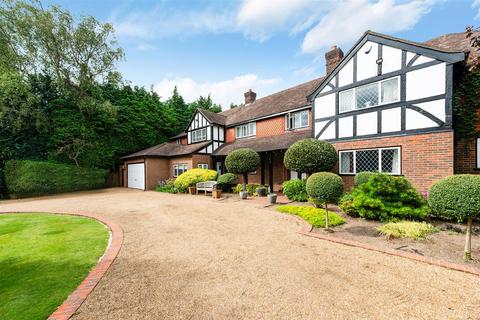 5 bedroom detached house for sale, Kingswood Warren