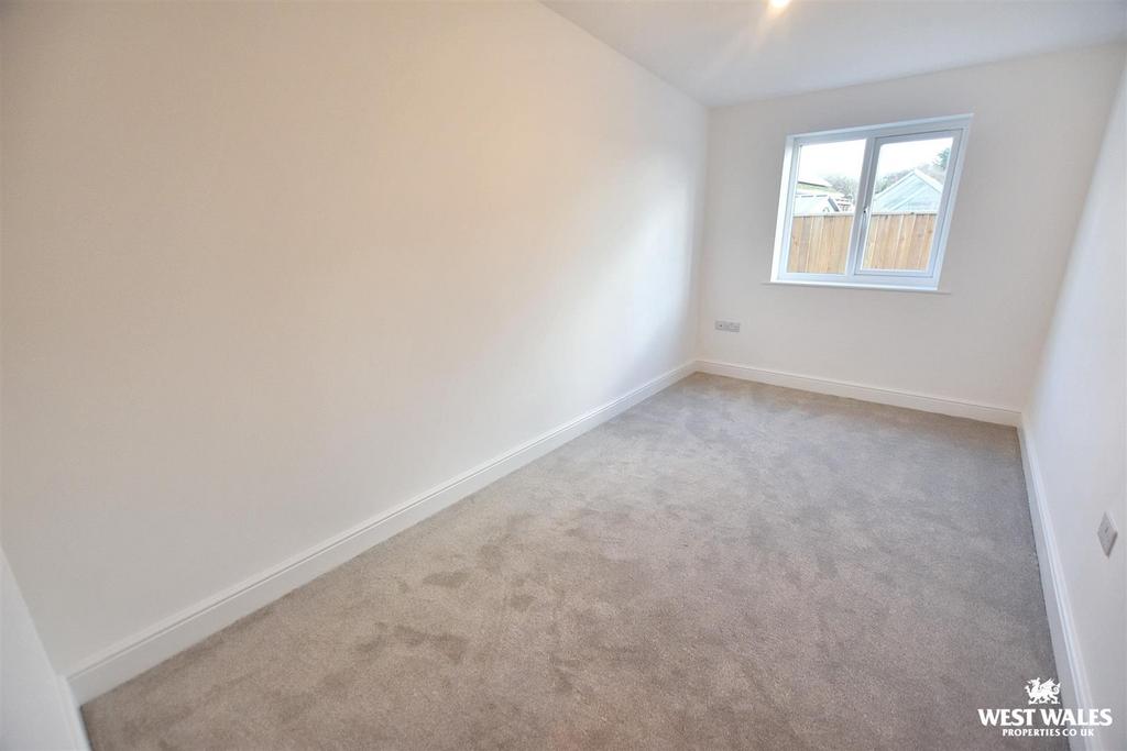 4 - 2025-11-13 T205809.841.jpg